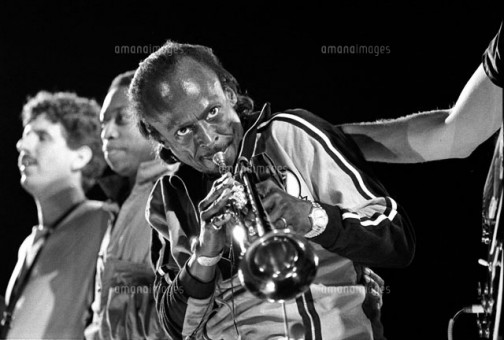Miles Davis (Bob Berg & Darryl Jones) Nimes Jazz Festival - France 19/7/1985 Credit : Carrere/DALLE